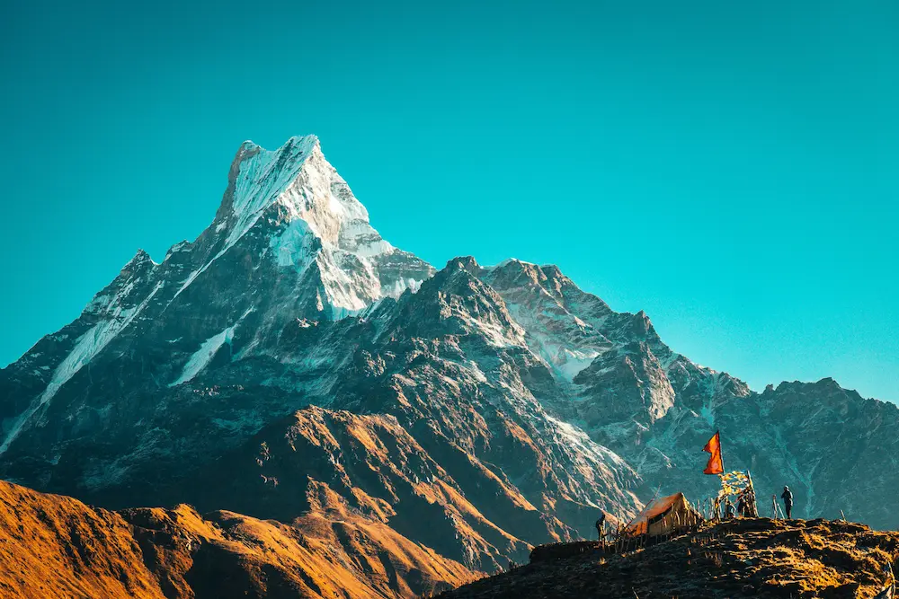 Solo travel through Himachal Pradesh mountains