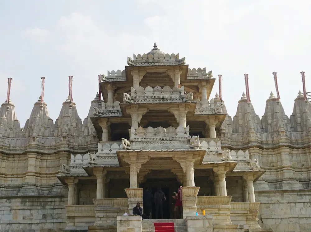 Sacred pilgrimage temples and shrines in West India