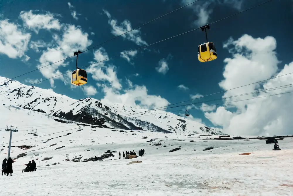 Srinagar in Kashmir with mountain scenery and the Kashmir Valley landscape