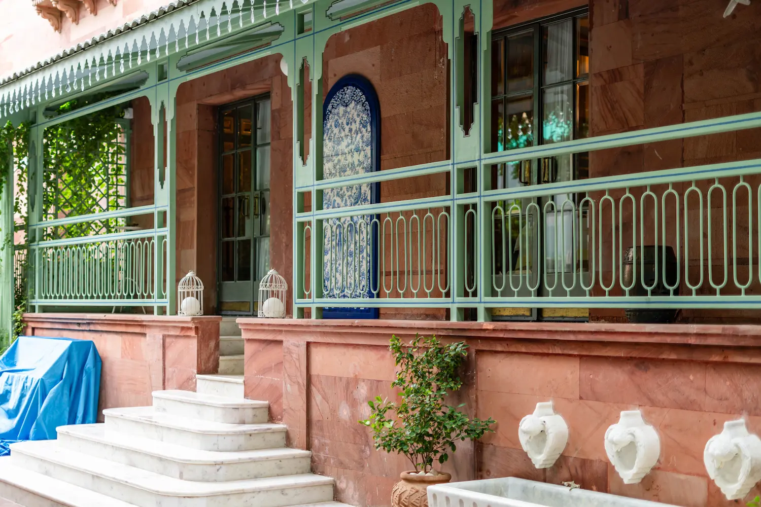 Heritage accommodation in Rajasthan showcasing traditional Rajasthani architecture
